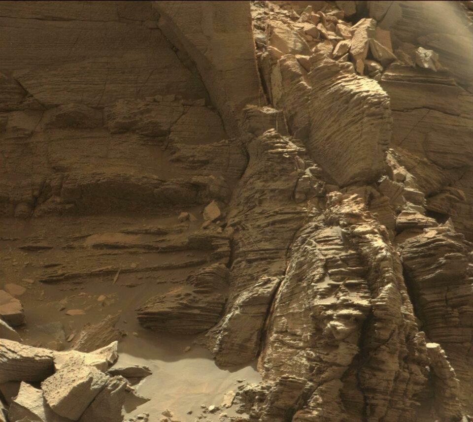 How NASA’s Curiosity Rover Is Making Mars Safer for Astronauts