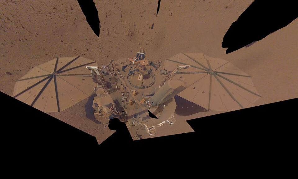 NASA’s InSight Waits Out Dust Storm