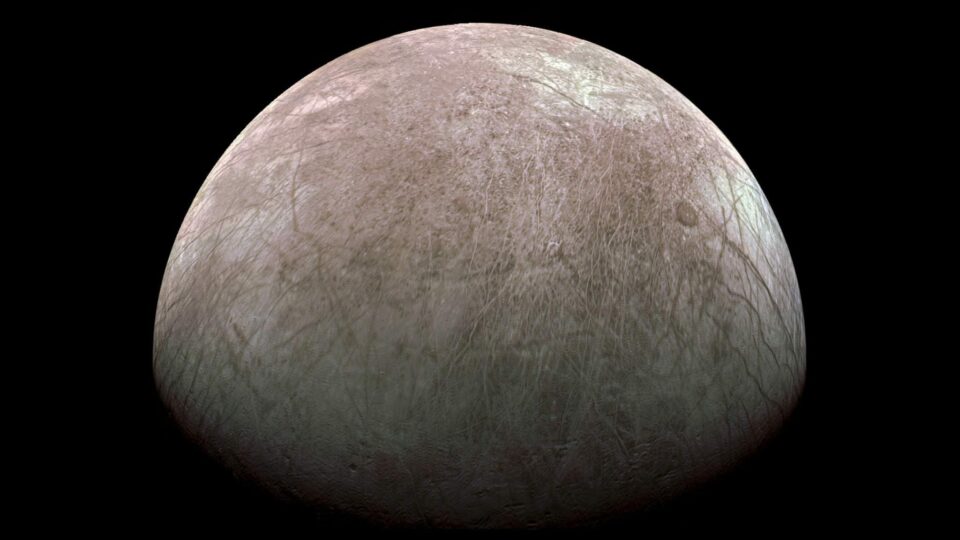 NASA’s Juno Gets Highest-Resolution Close-Up of Jupiter’s Moon Europa