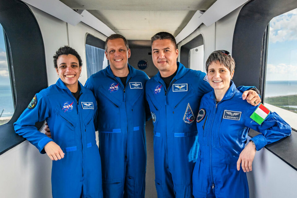 NASA Invites Media to Next SpaceX Commercial Crew Space Station Launch
