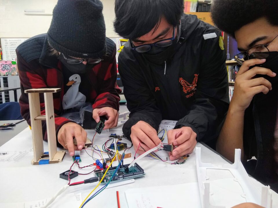 El reto TechRise de la NASA premia a estudiantes con una oportunidad de volar