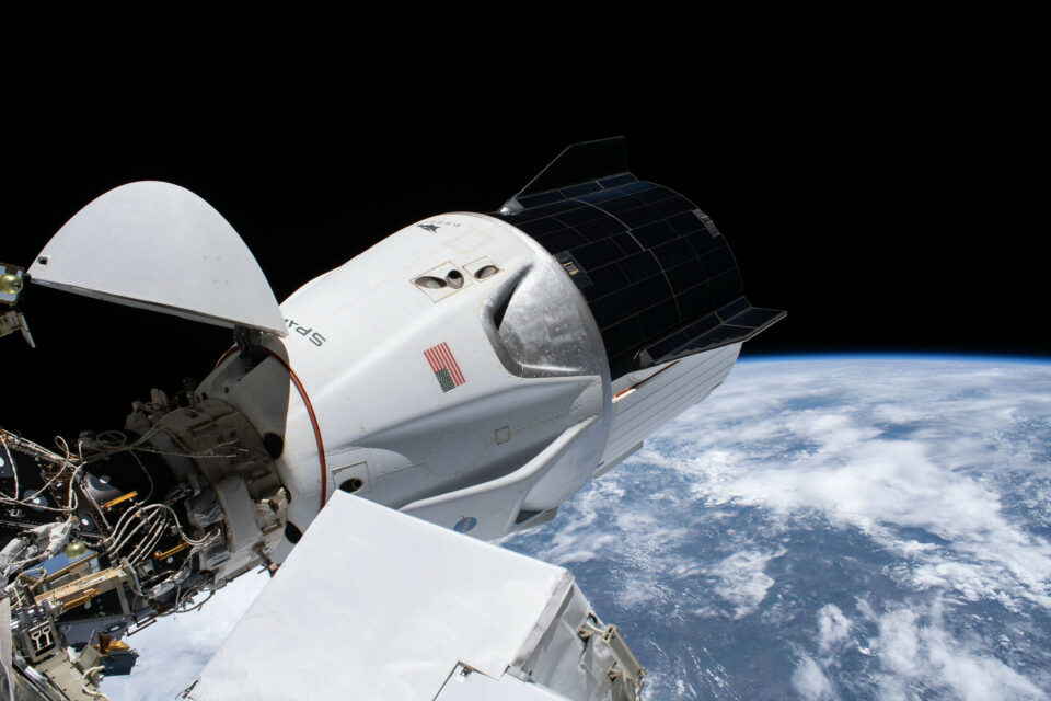 NASA Sets Coverage for Dragon Port Relocation on Space Station