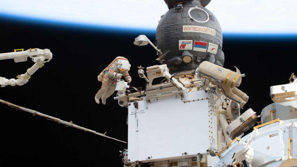 NASA Plans Coverage of Roscosmos Spacewalk Outside Space Station