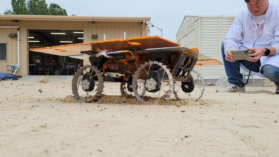 NASA’s Trio of Mini Rovers Will Team up to Explore the Moon