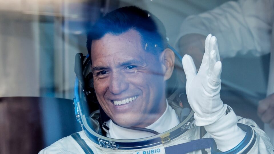 NASA Leadership to Call Agency’s Record-Breaking Astronaut in Space