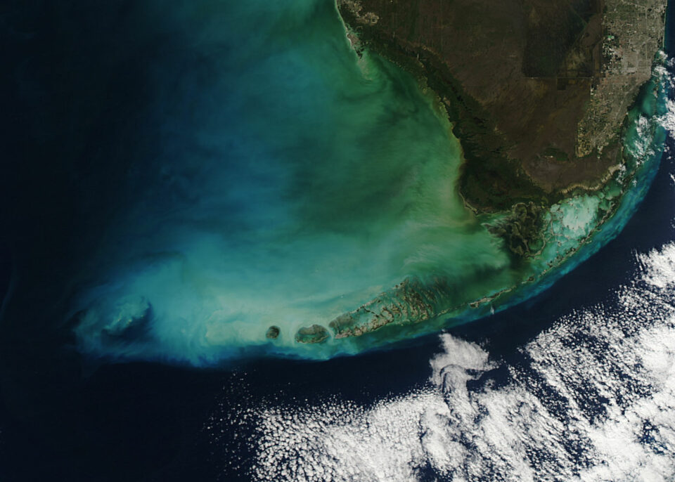 NASA Scientists Test New Tool for Tracking Algal Blooms