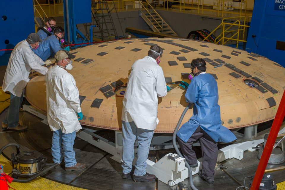 Astronaut Candidates Learn About NASA Ames, Heat Shields, and More