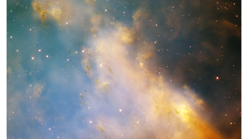 Hubble Spots the Little Dumbbell Nebula
