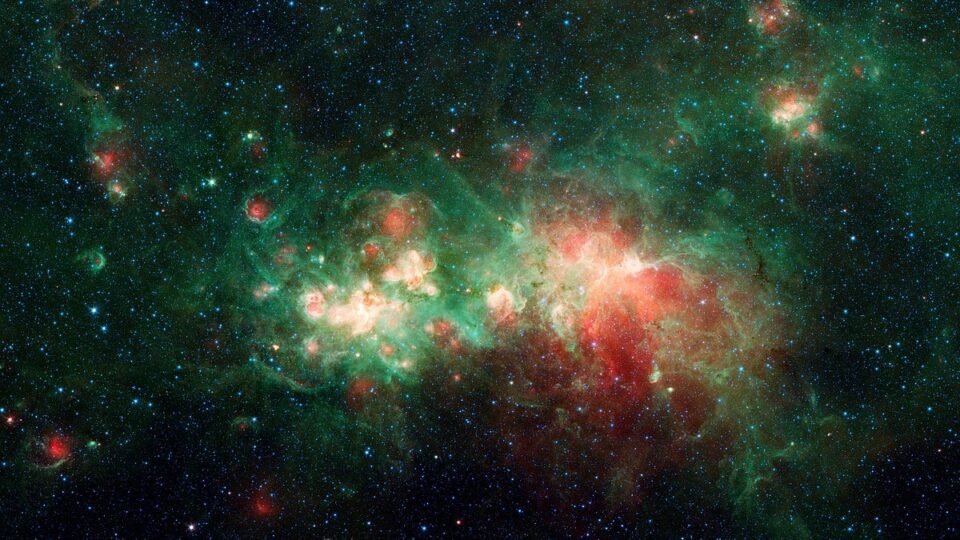 Hubble Glimpses a Star-Forming Factory