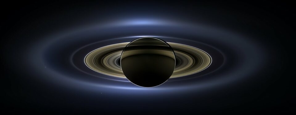 Cassini Sees Saturn