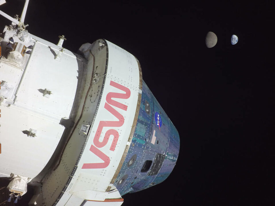 NASA’s Orion Spacecraft Gets Lift on Earth