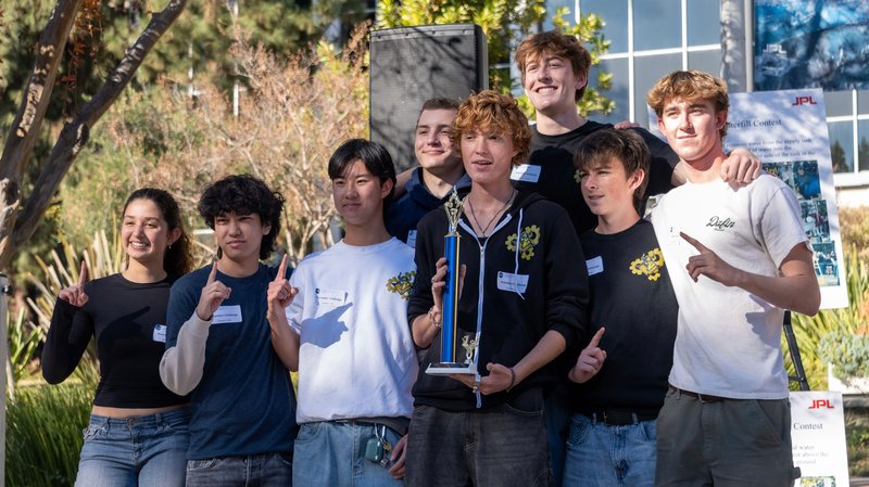 Students Aim High at NASA JPL ‘Candy Toss’ Competition