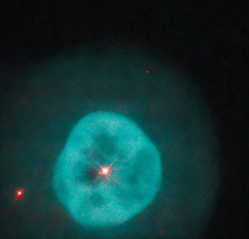 Hubble Spies a Cosmic Eye