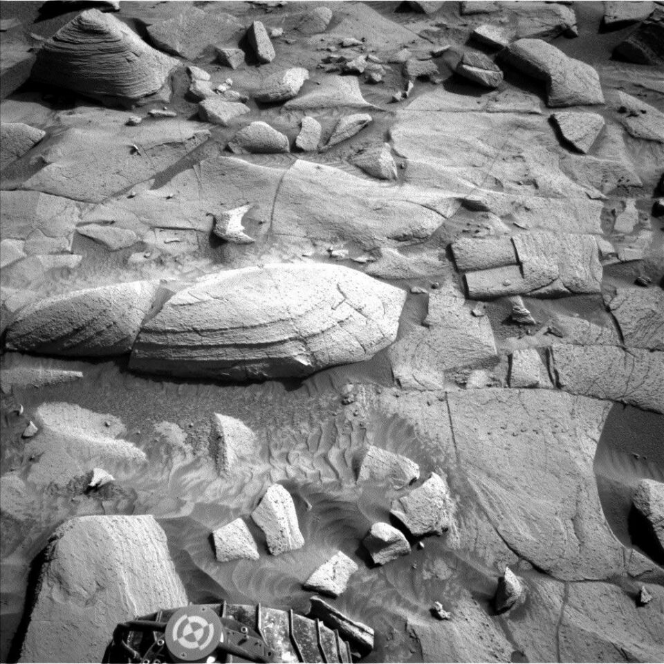 Sols 4493-4494: Just Looking Around