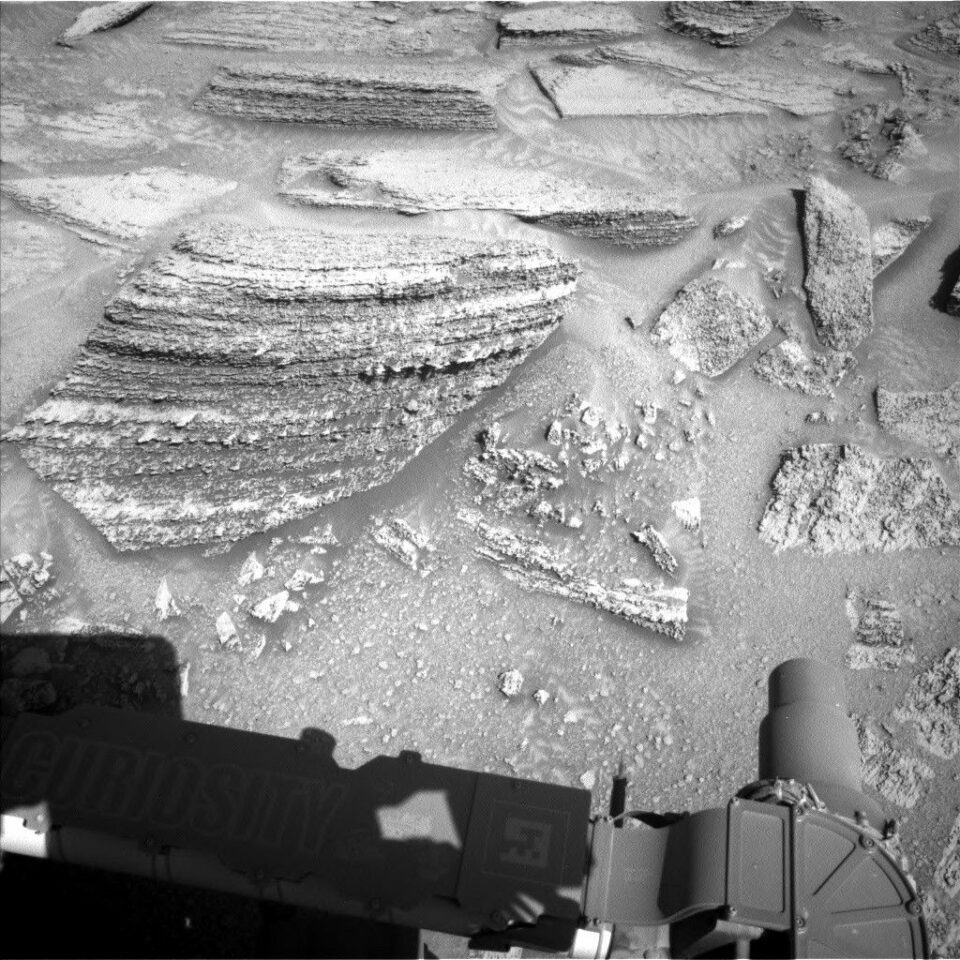 Sols 4522-4524: Up on the Roof