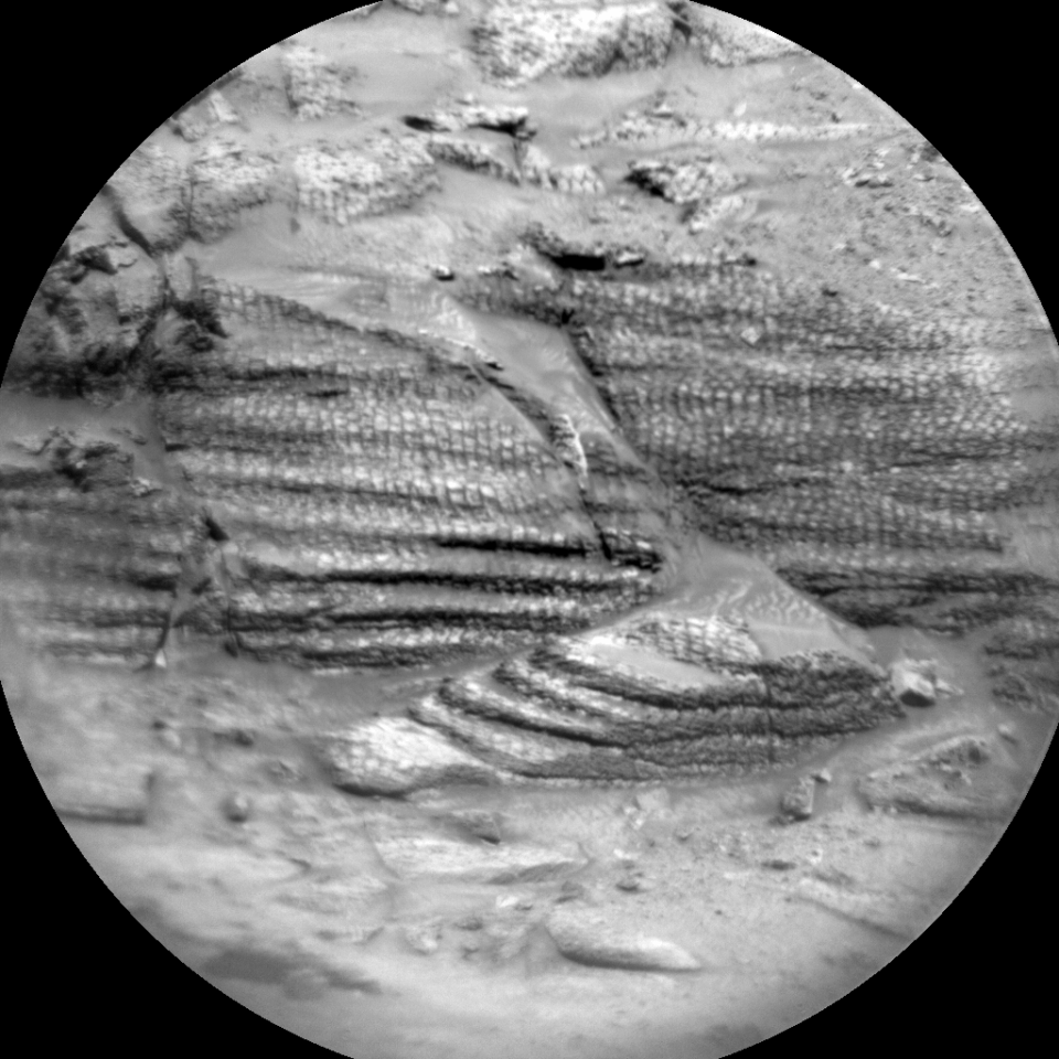 Curiosity Blog, Sols 4575-4576: Perfect Parking Spot